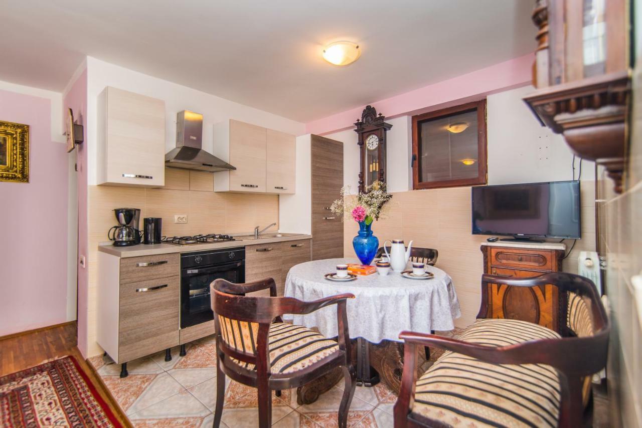 Apartment Marina *