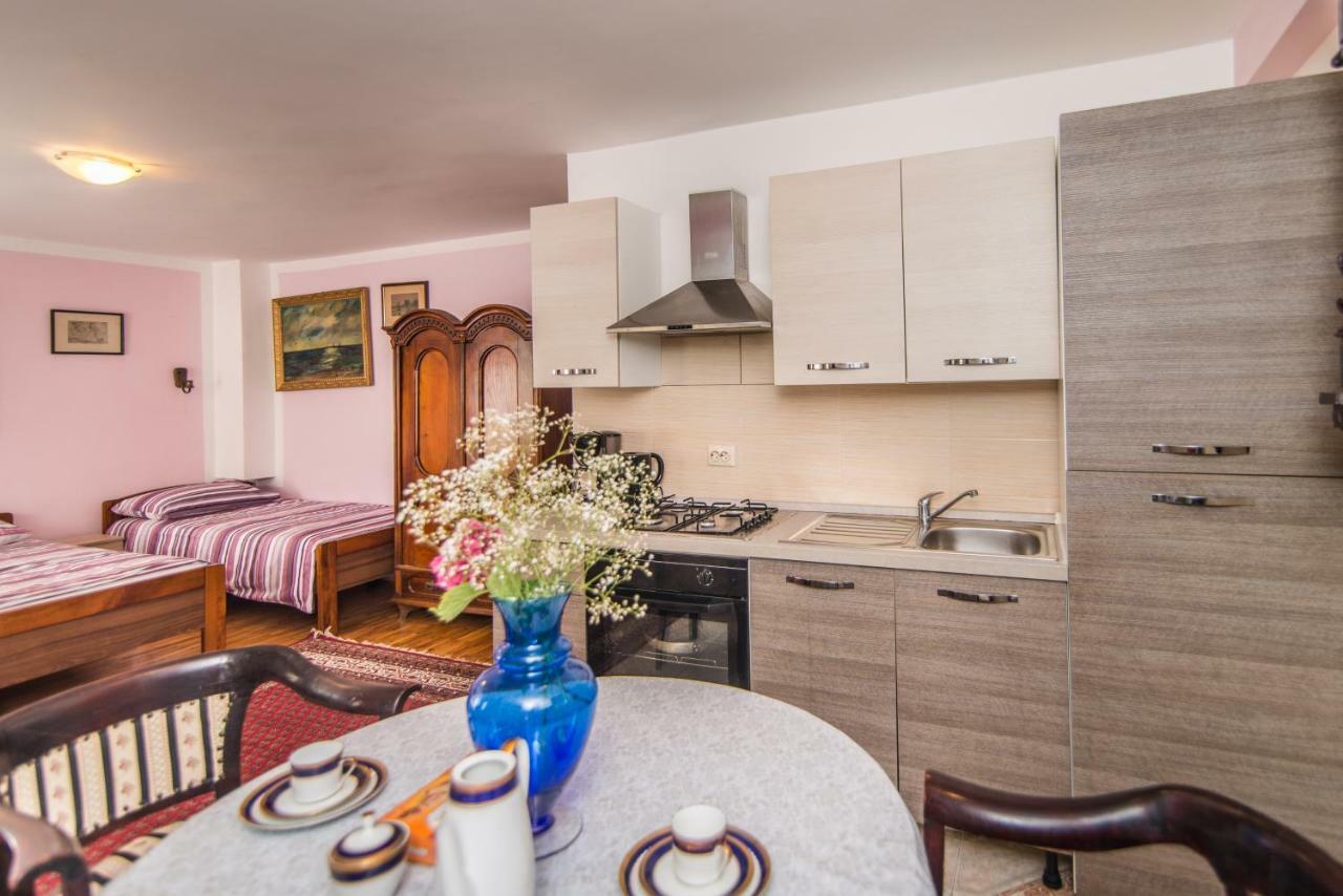Marina Apartment *
